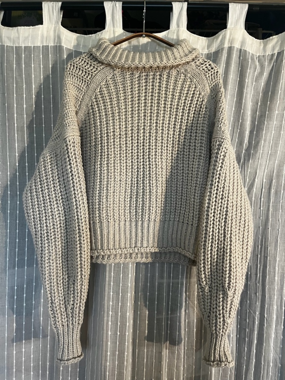 Chunky Cropped Turtleneck Sweater in Cream